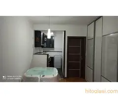 vlasnik izdaje lux garsonjeru - 6