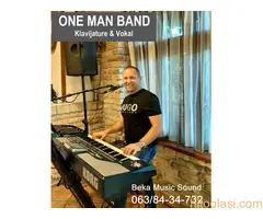 Beka - Klavijaturista koji peva - ONE MAN BAND - Muzika za proslave