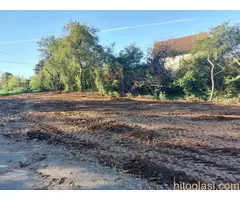 Plac u blizini jezera - 10