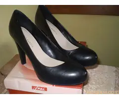 Prodajem MALO korišćenu žensku KOŽNU obuću - 3