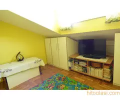 Kupite 2.5 stan 56m2 na najvišljem brdu Beograda sa dalekosežnim pogledom. Kumodraž - 7