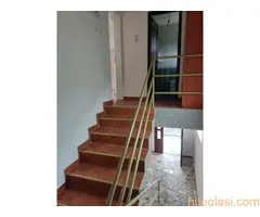 Izdajem dvoiposoban  stan - 6