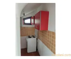 Izdajem dvoiposoban  stan - 9