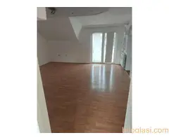 Izdajem dvoiposoban  stan - 13