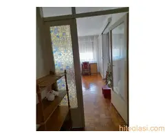 Izdajem 2-soban stan, namešten,  u centru Beograda. - 2