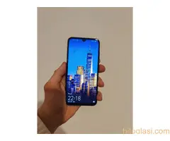 Honor 20e TOP PONUDA CENA SAMO 9000Din HITNO!