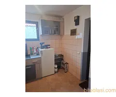 Zemun, izdajem nameštenu garsonjeru 28m2 - 4