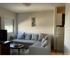 Vlasnik izdaje nameštenu garsonjeru, 30 kvm, na III spratu od III (nije potkrovlje) na duži period - 2